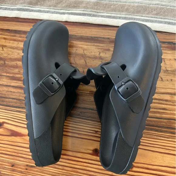 Birkenstock Classic Black Clogs - Picture 4 of 4